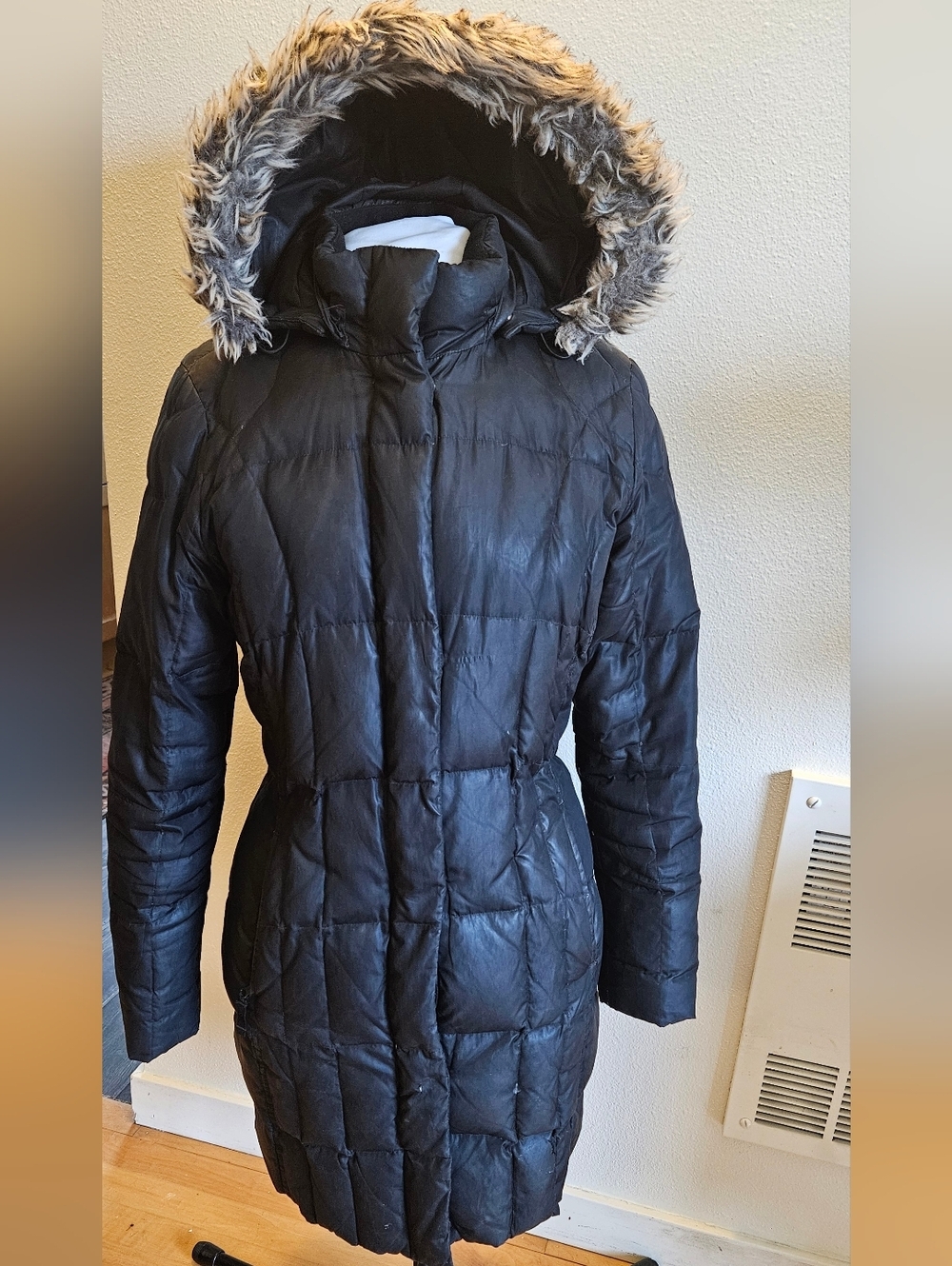 Eddie Bauer Long Down Puffer Coat Women's M Faux Fur Hooded Quilted Parka Warm - Picture 2 of 7